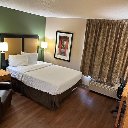 Red Roof Inn Саутфилд Екстериор снимка