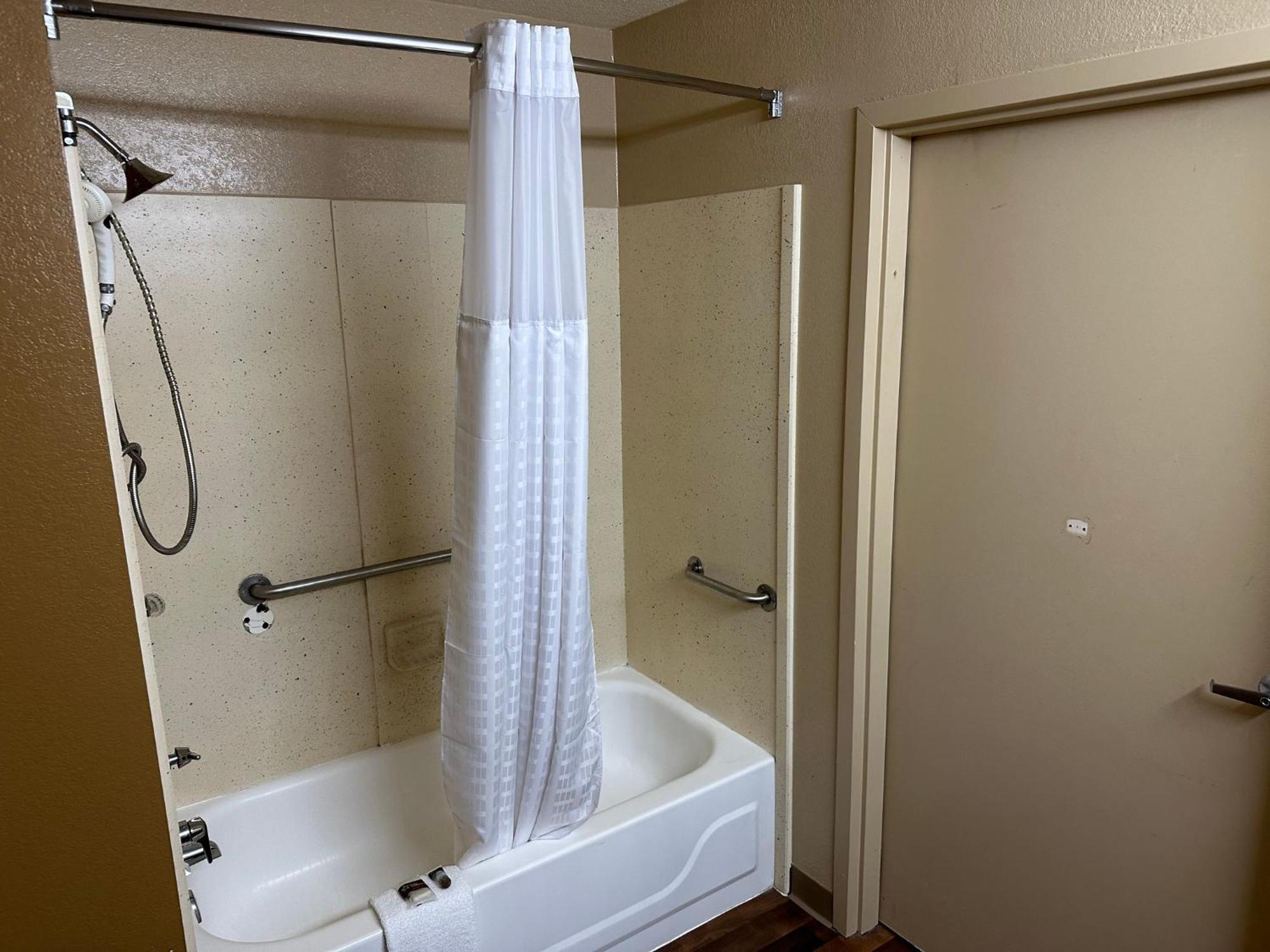 Red Roof Inn Саутфилд Екстериор снимка