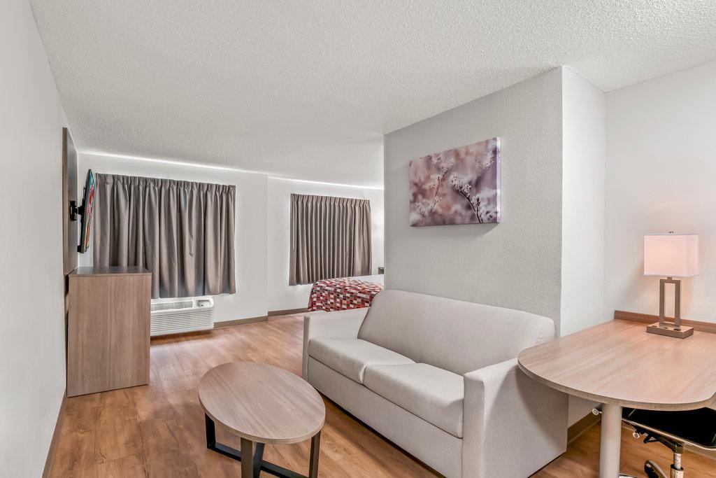 Red Roof Inn Саутфилд Екстериор снимка